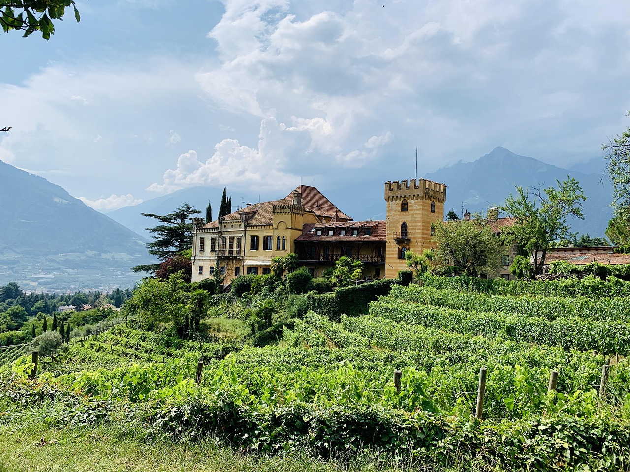 Südtirol-Meran-Schloß(1)